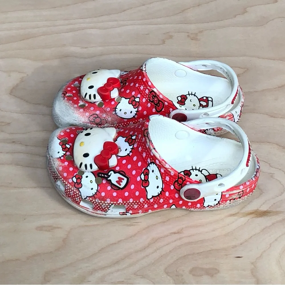 Crocs Hello Kitty Sanrio Clogs Red/White Kids Sz 13 (Used).